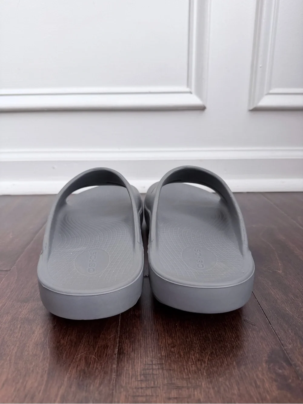 Oofos Ooahh Recovery Slides grey M12 W14
